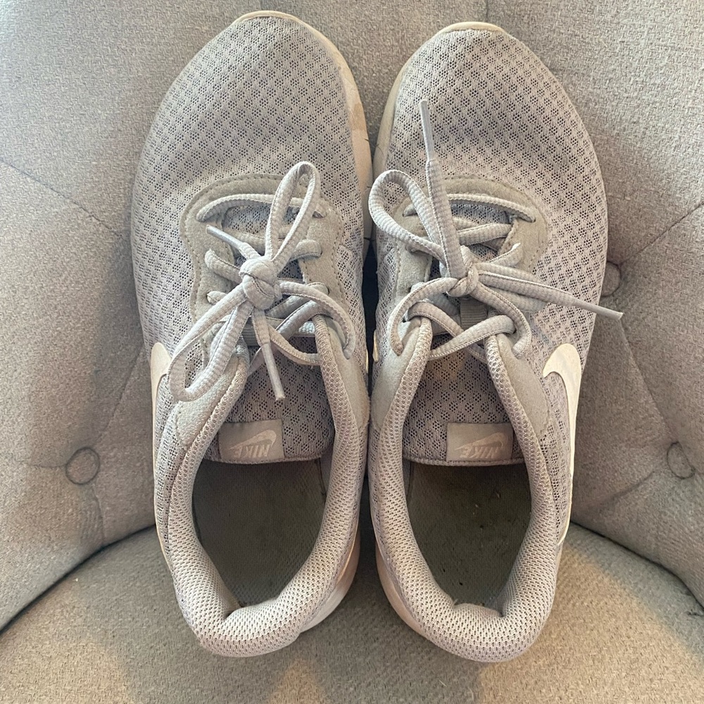nike running shoes